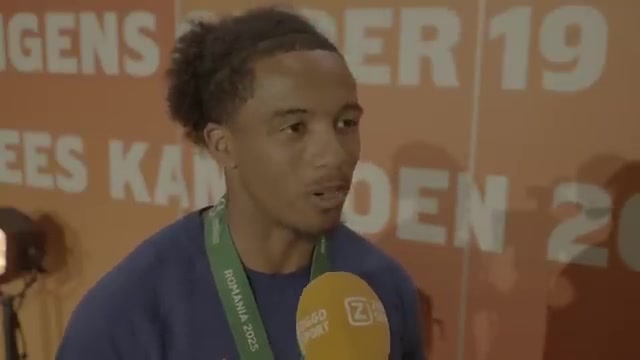 Elijah Dijkstra tijdens een eerder interview bij Oranje Onder 19.