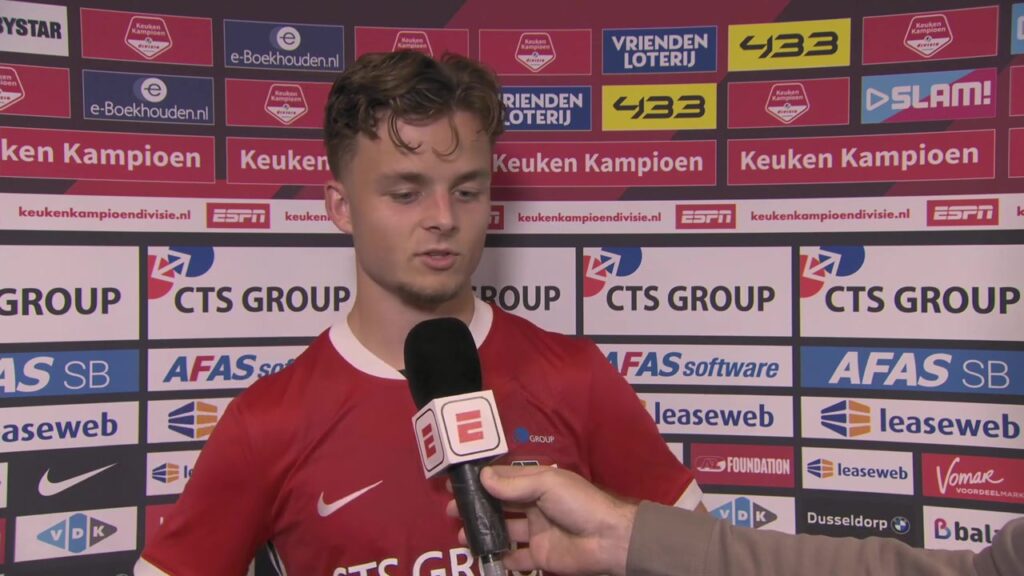 Jasper Hartog tijdens een eerder interview bij Jong AZ
