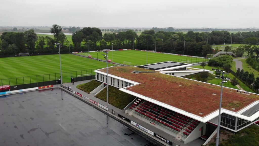 Het trainingscomplex van AZ in Wijdewormer, archiefbeeld