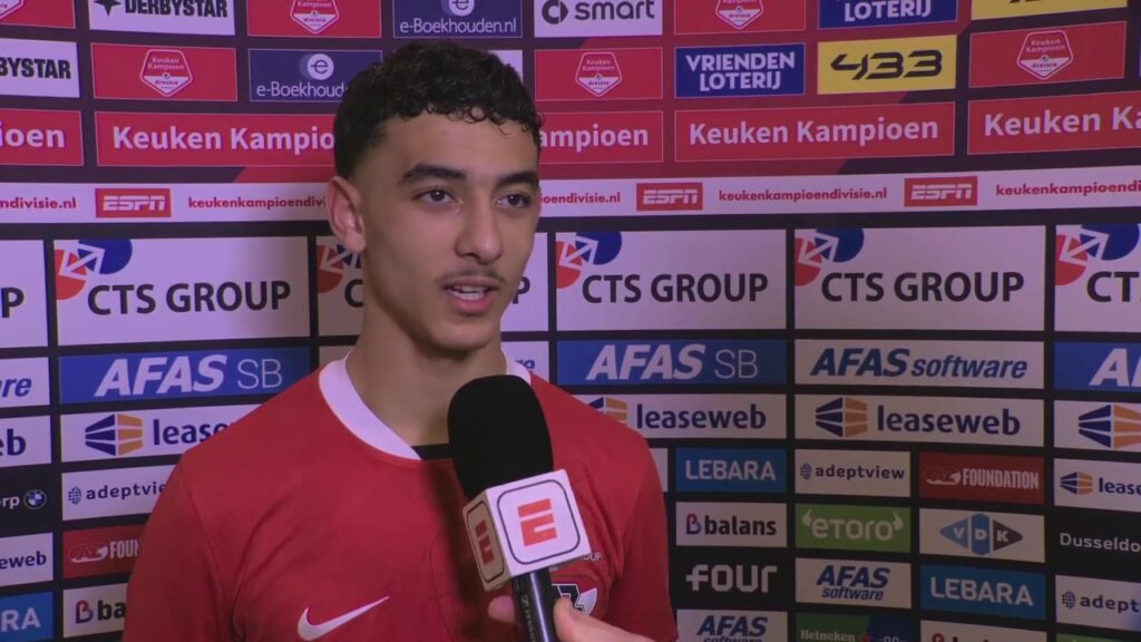 Ayoub Oufkir tijdens een eerder interview bij AZ.